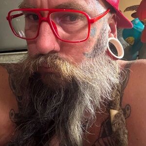 Meet your Posher, Posh